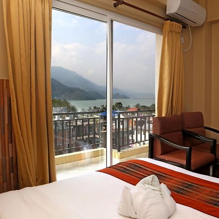 Pokhara Choice Inn מראה חיצוני תמונה