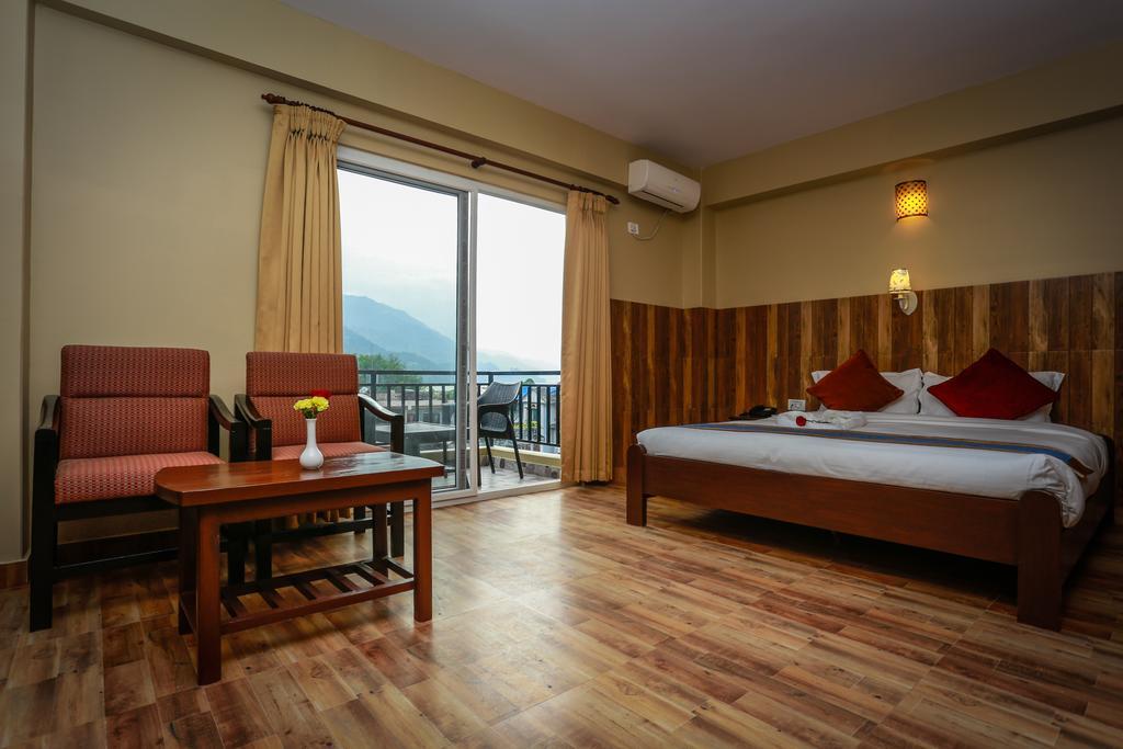 Pokhara Choice Inn מראה חיצוני תמונה